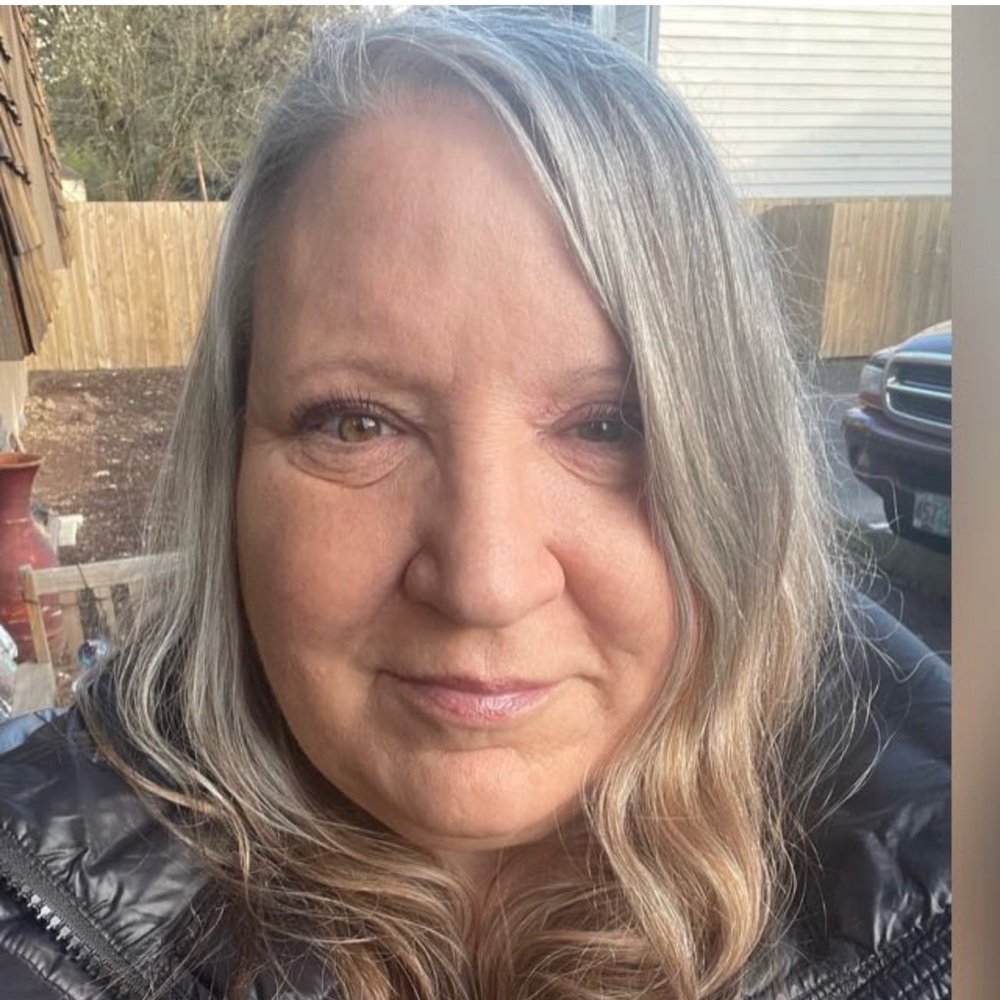 Meet your Posher, Tina